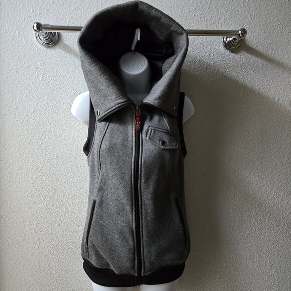 NWOT BURTON Hoodies Vests - Picture 1 of 6